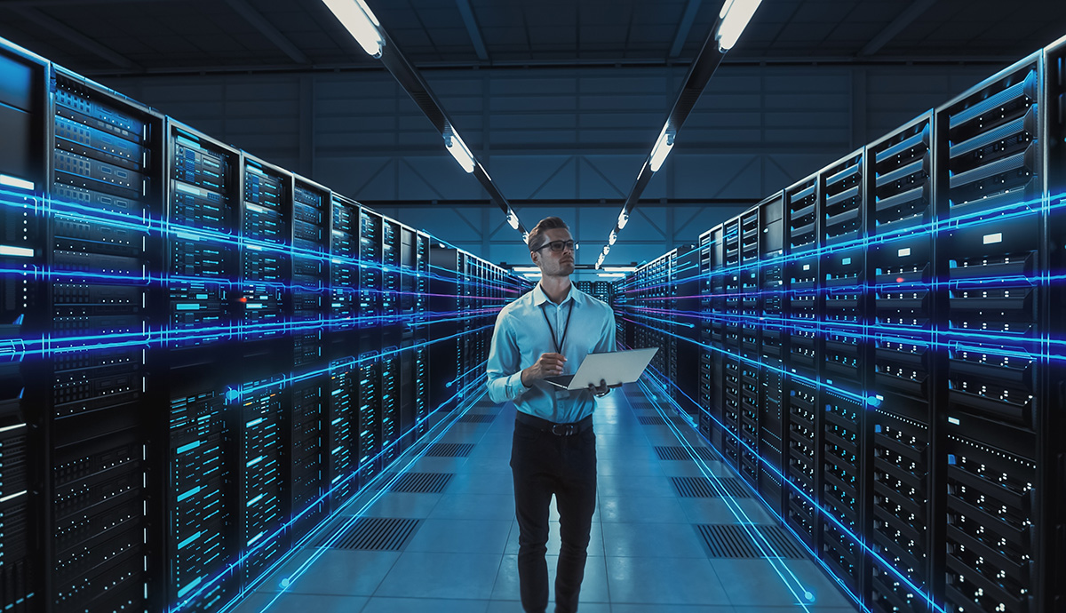 Unlock Hybrid Cloud Agility and Cost Savings with uSCALE for Nutanix